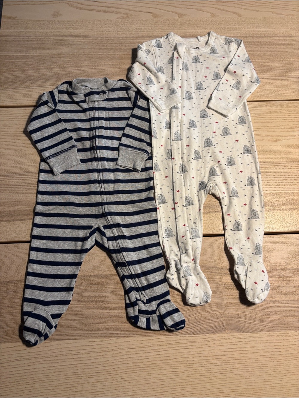 Coccoli Navy Striped and Cream Animal Print Footed One-Pieces (2-Pack)